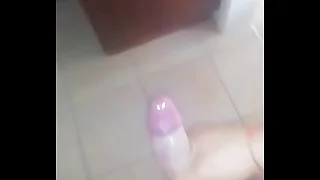 Effectively cumshot by young beggar